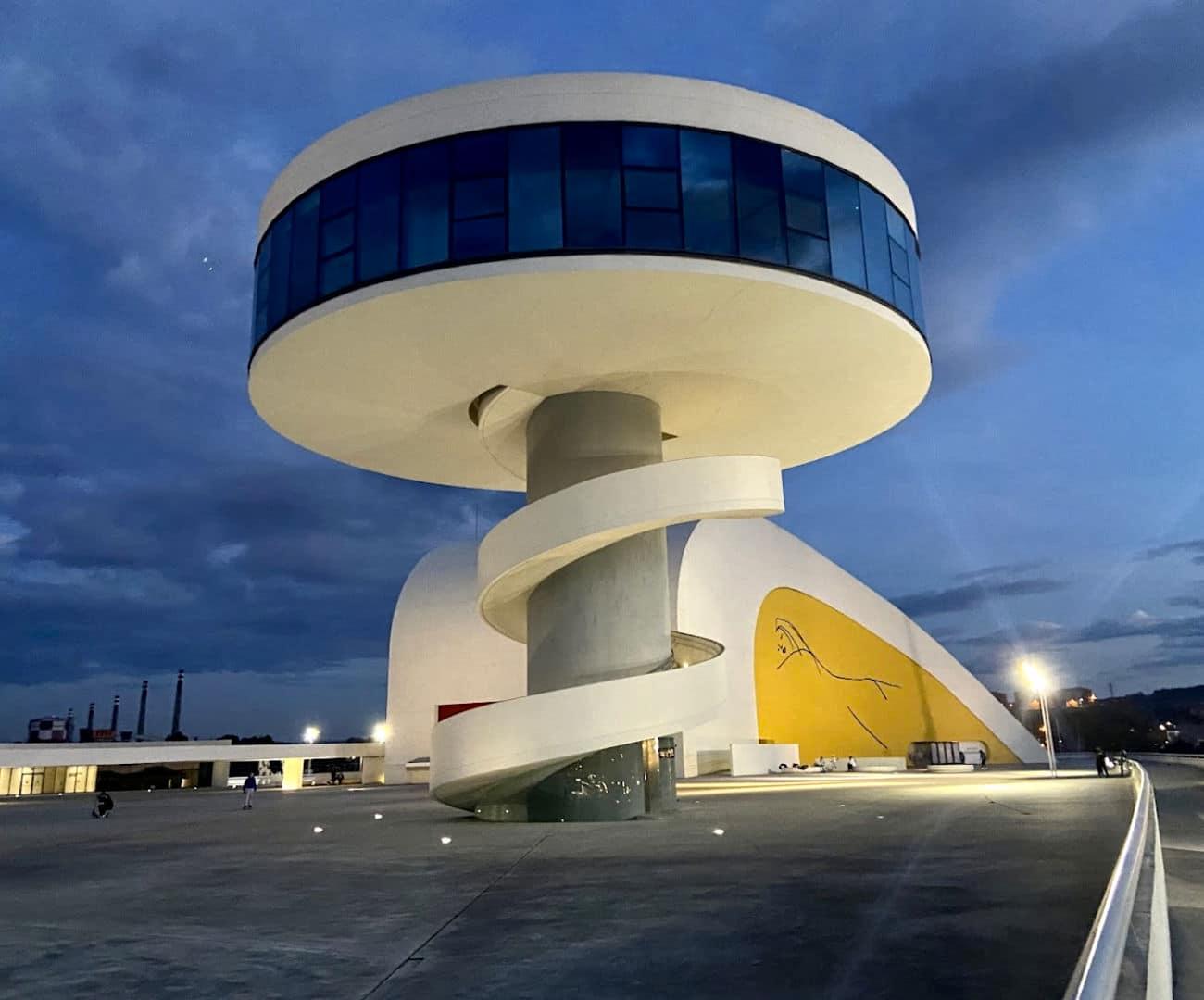 Centro Cultural Internacional Oscar Niemeyer